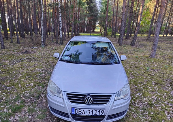 Volkswagen Polo cena 10000 przebieg: 199300, rok produkcji 2005 z Szlichtyngowa małe 121